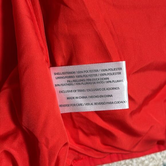 Woolrich Quilted Puffer Down Vest Red Med Brushed Gold Accents INV6 - Picture 8 of 8